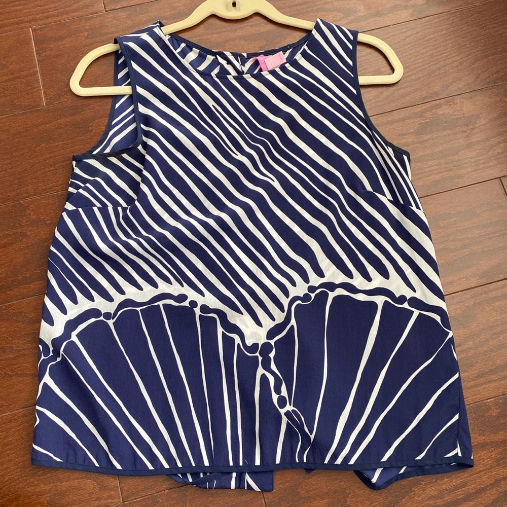 Lilly Pulitzer flowy tank top blouse size small